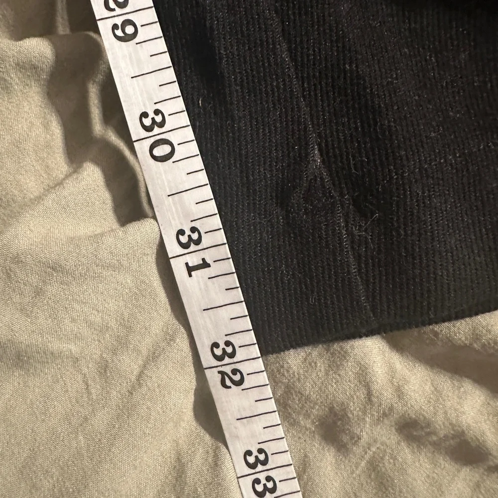 NWT - Men’s Forever 21 Elastic Tie Waist Joggers. Retail $30.00